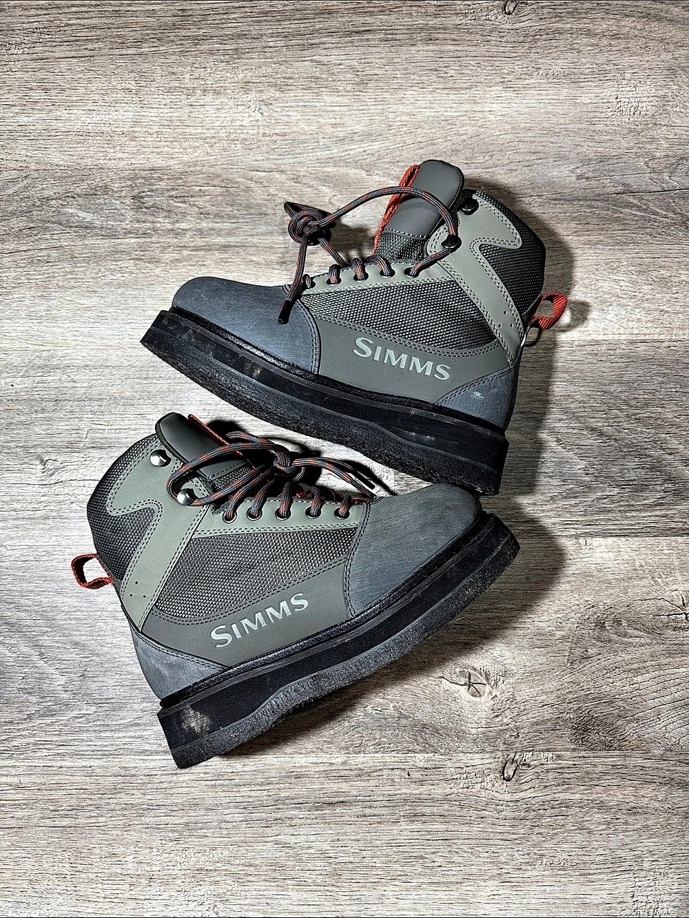 Simms Kids Youth Tributary Felt Sole Wading Boots Gray US Size 4 (EUC)